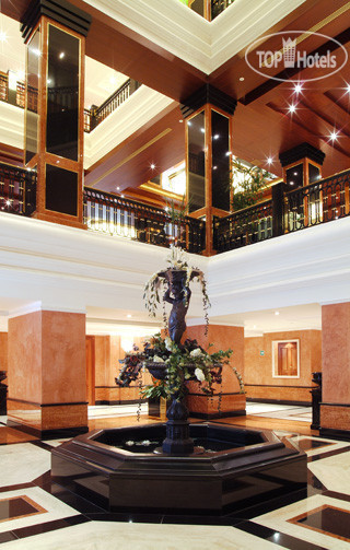 New photos from tourists Melia Milano 5*