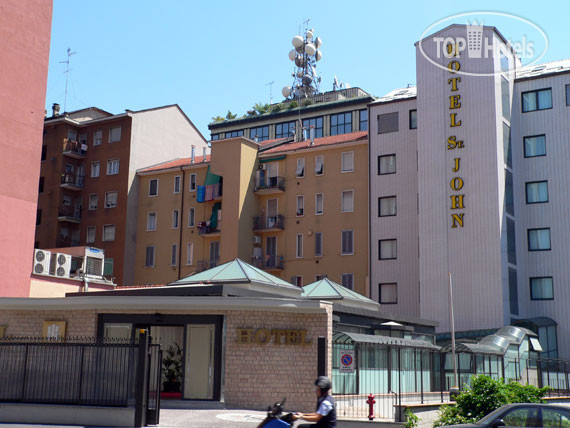 Hotel photo IH Hotels Milano St John 4*