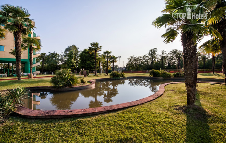 New photos from tourists Royal Garden 4*