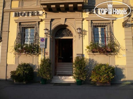 Hotel photo River 4*