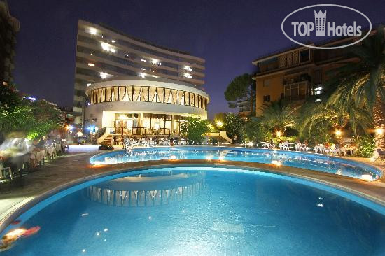 Hotelier's photos International 4*