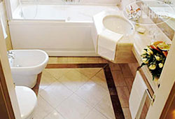 New photos from tourists Borromini Hotel 4*