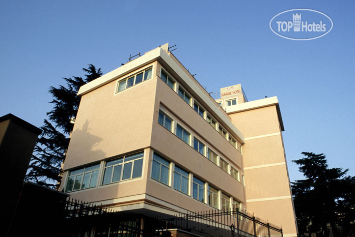 Hotelier's photos Sunrise 4*