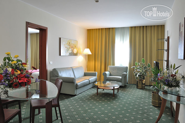 New photos from tourists Oly 4*