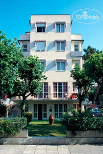 Hotel photo Carillon House 3*