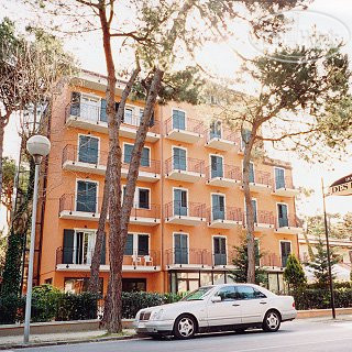 Hotel photo Des Bains Hotel Milano Marittima 3*