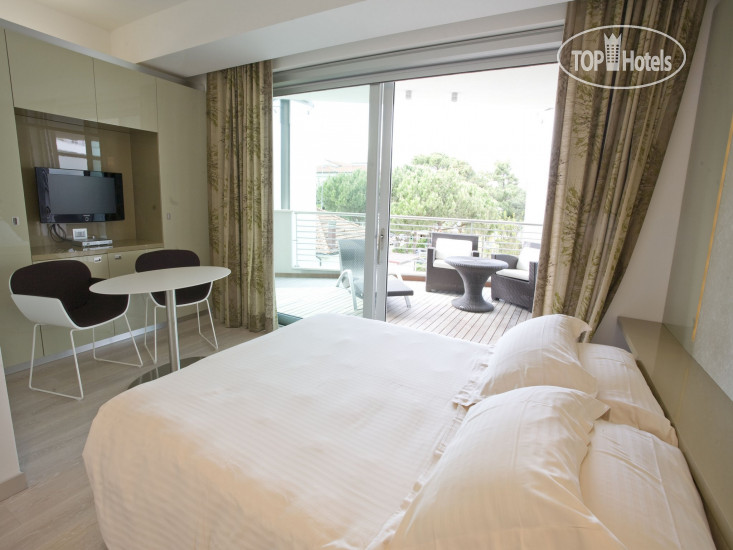 Новые добавленные фото туристов Premier and Suites 5*