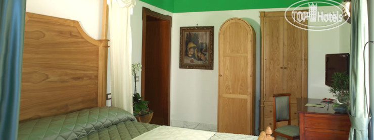 New photos from tourists Casale Russo 5*