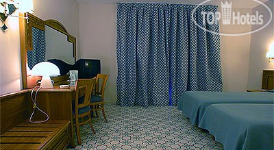 New photos from tourists Grand Vesuvio 4*