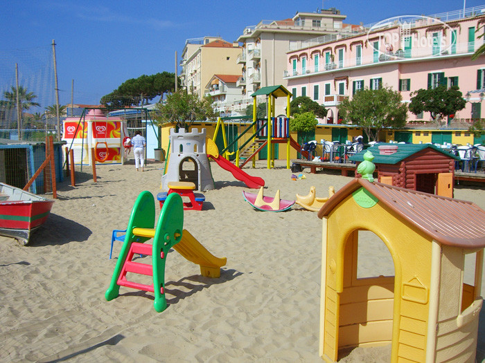 New photos from tourists Residence Due Porti 4*