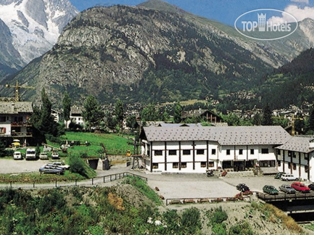 Hotelier's photos Club De La Telecabine Courmayeur 3*
