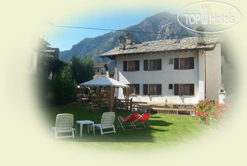 Hotelier's photos Meuble Laurent hotel Courmayeur 3*