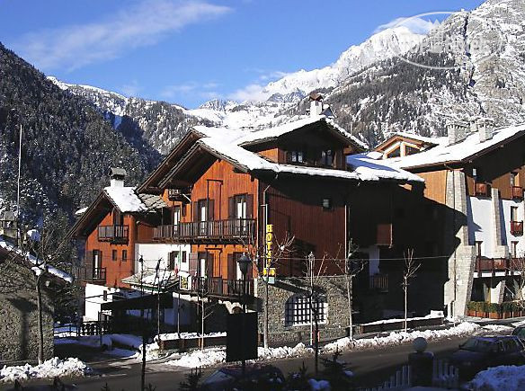New photos from tourists Triolet 3*