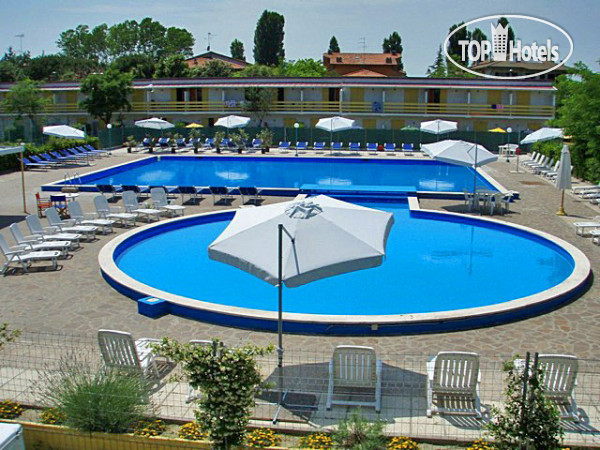 Hotel photo Blue Marlin Village 2*