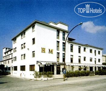 Hotel photo Akross 3*