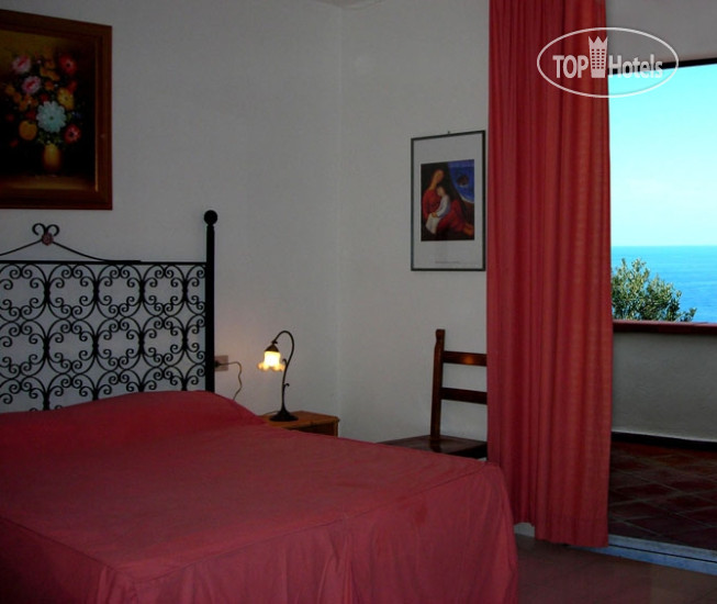 New photos from tourists Punto Azzurro 3*