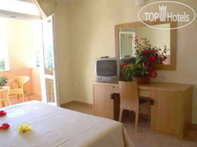 New photos from tourists Roccaruja 4*