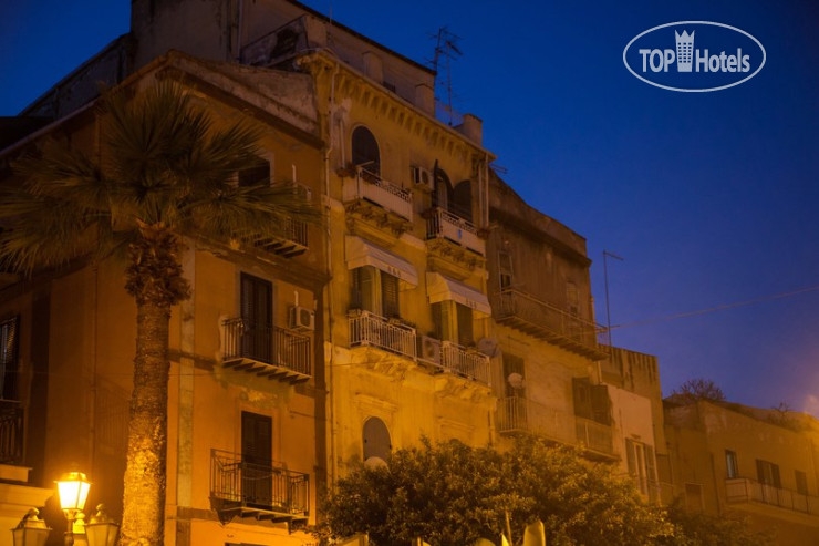 New photos from tourists Palazzo Melluso