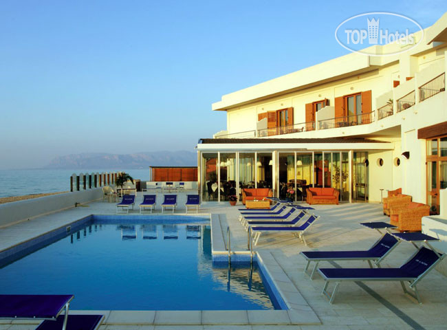 Hotel photo La Battigia 4*