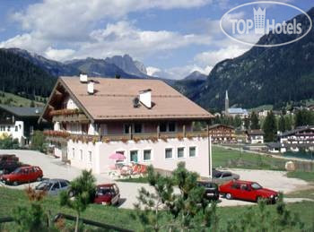 Hotelier's photos Villa Mozart hotel Pozza di Fassa 3*