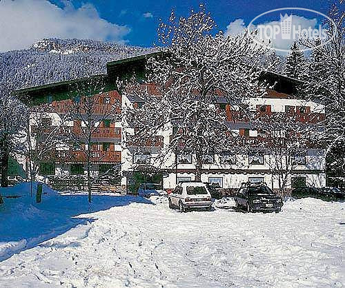 Hotelier's photos Park Hotel Laurino Pozza di Fassa 3*