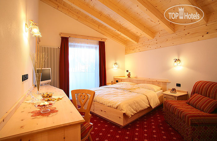 Hotel photo Garni Pra Fiori (Fontanazzo) 3*