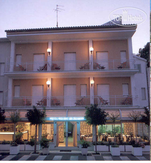 Hotel photo Meuble La Spiaggiola hotel Numana 3*