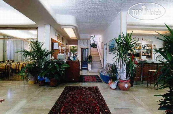 Hotelier's photos La Riviera 3*