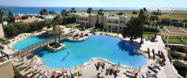 Photos Panareti’s Royal Coral Bay Resort