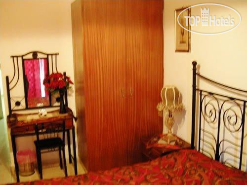 New photos from tourists Two Flowers Hotel
