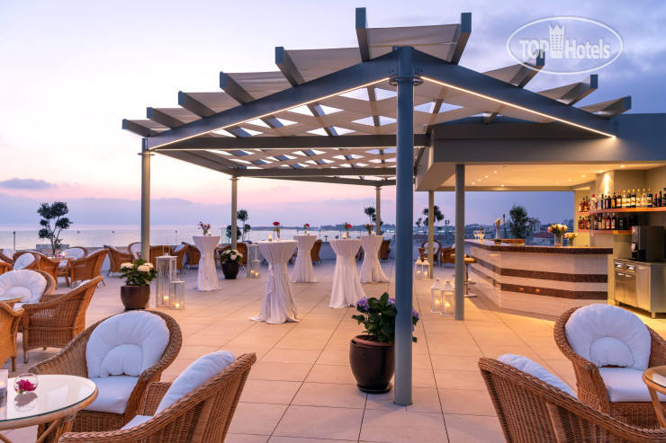Hotel photo Constantinou Bros Athena Royal Beach Hotel 4*