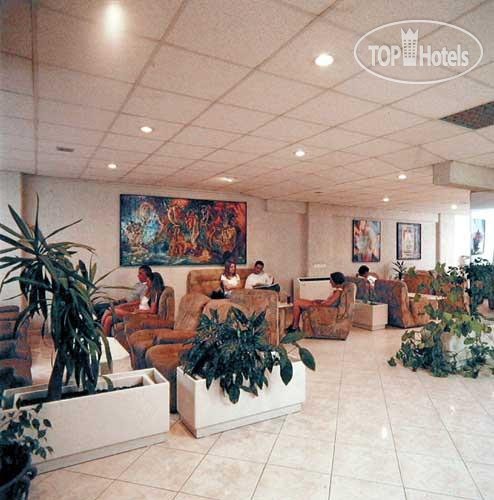 New photos from tourists Mariala APTS