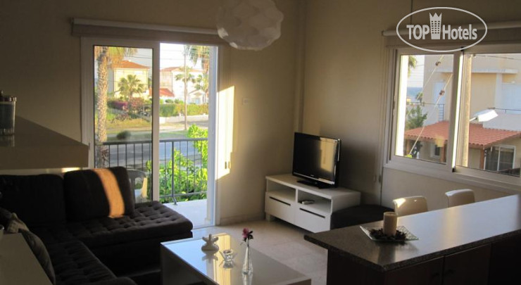 New photos from tourists Themis Apartments