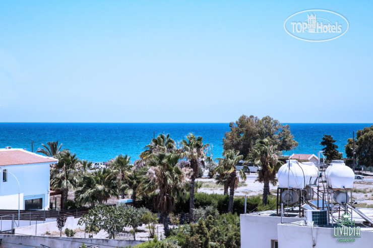 New photos from tourists Carisa Livadia Gardens