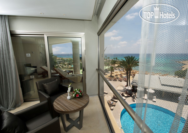 New photos from tourists Adams Beach 5*