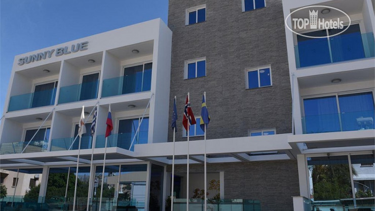 Hotelier's photos Sunny Blue Hotel 2*