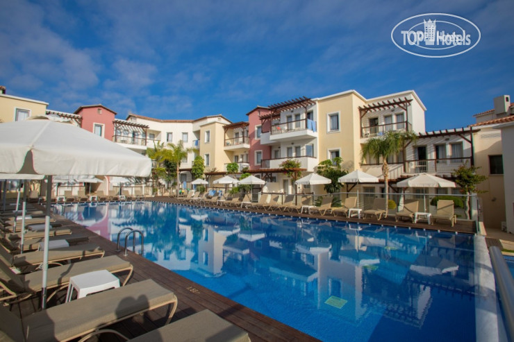 New photos from tourists Louis Althea Beach 4*