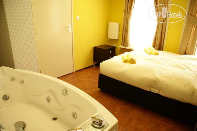 New photos from tourists Hotel Benelux 2*