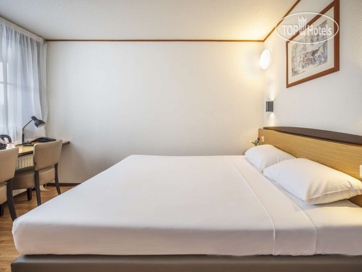 Hotel photo Campanile Rotterdam Oost 3*