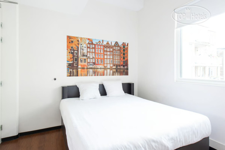Hotel photo easyHotel Amsterdam City Centre South 2*