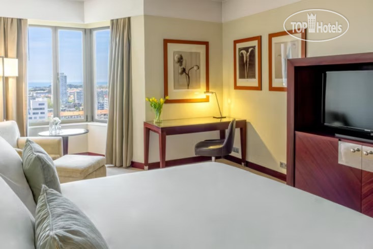 Hotel photo Crowne Plaza Porto 5*