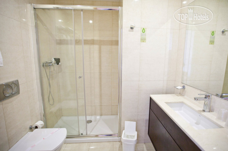 New photos from tourists Premium Porto-Centro 3*