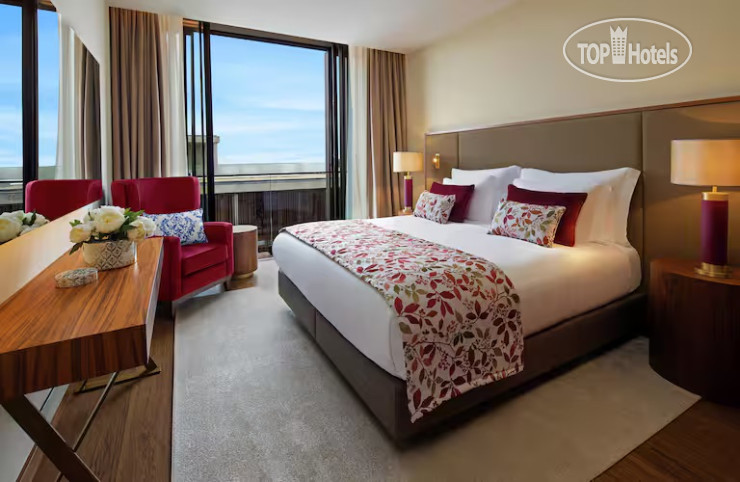 Фото Boeira Garden Hotel Porto Gaia, Curio Collection by Hilton