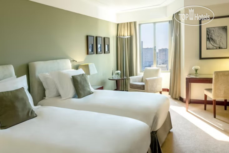 Фото Crowne Plaza Porto