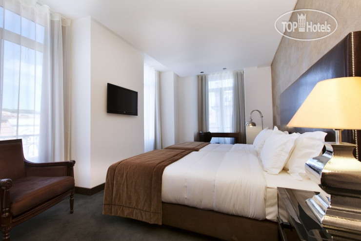 Hotel photo Lisboa Carmo 4*