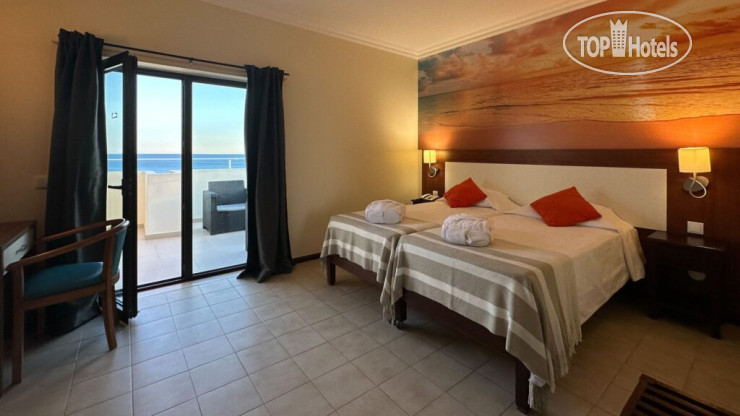 Новые добавленные фото туристов Avenida Praia 3*