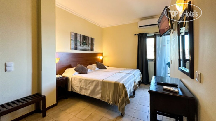 Фотографии отельера Avenida Praia 3*