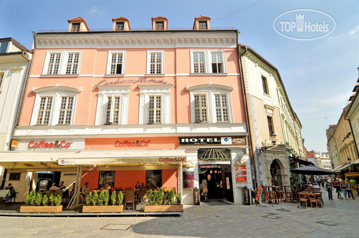Hotelier's photos Old City Hotel 3*