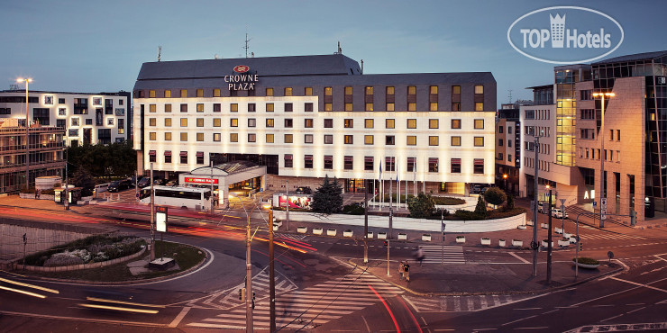 Hotel photo Crowne Plaza Bratislava 4*