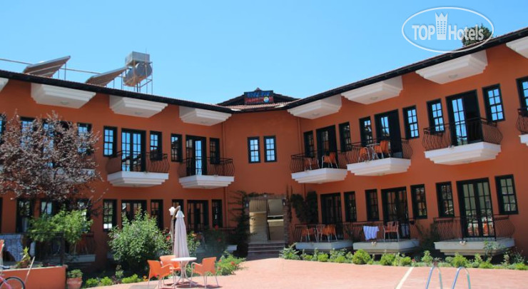 Photos Yalta Pension